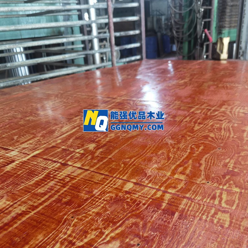 廣東高質(zhì)量木工板，中高層建筑首選，平整細(xì)膩光澤，施工效率高