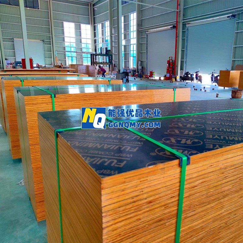 專業(yè)多層竹膠板建筑模板，工程穩(wěn)固耐用材料