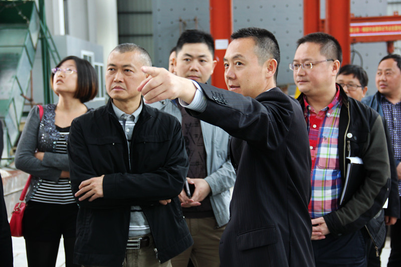 公司順利通過四川省質(zhì)量技術(shù)審查評(píng)價(jià)中心專家評(píng)審組資質(zhì)認(rèn)定現(xiàn)場復(fù)評(píng)審