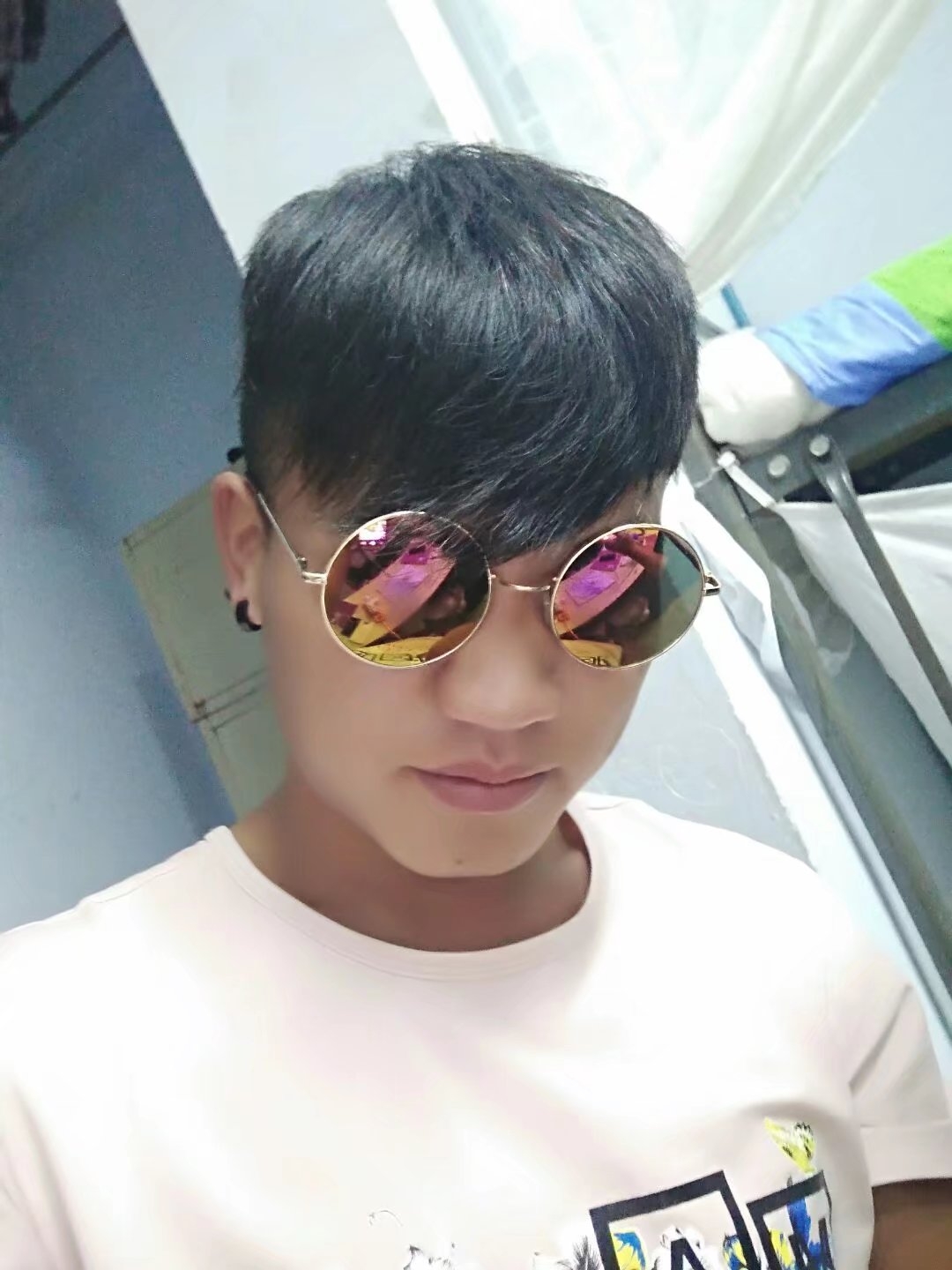 【新員工?？康谒钠趤砝并? width=
